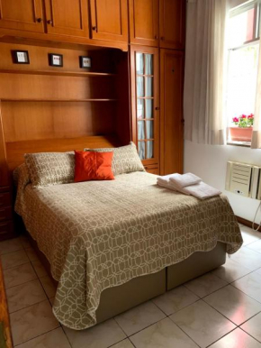 Apartamento Copacabana Perto da Praia, Metrô, Comércio e Wi-Fi Rápido!